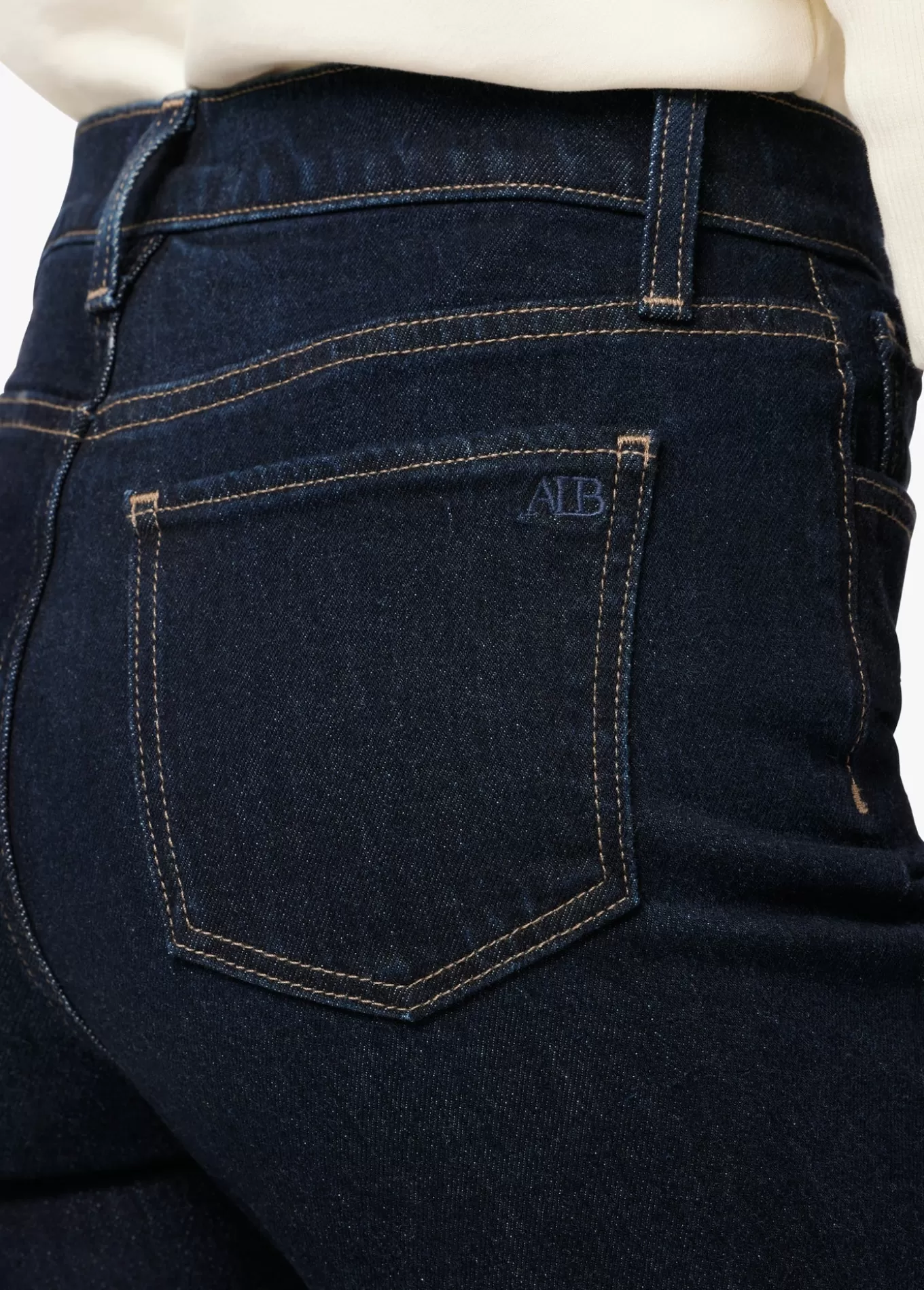 andreas_lookbook_x_joes_jeans__the_runway_luna_20159.webp Women Joe’s Jeans ANDREA'S LOOKBOOK X JOE'S JEANS | THE RUNWAY LUNA