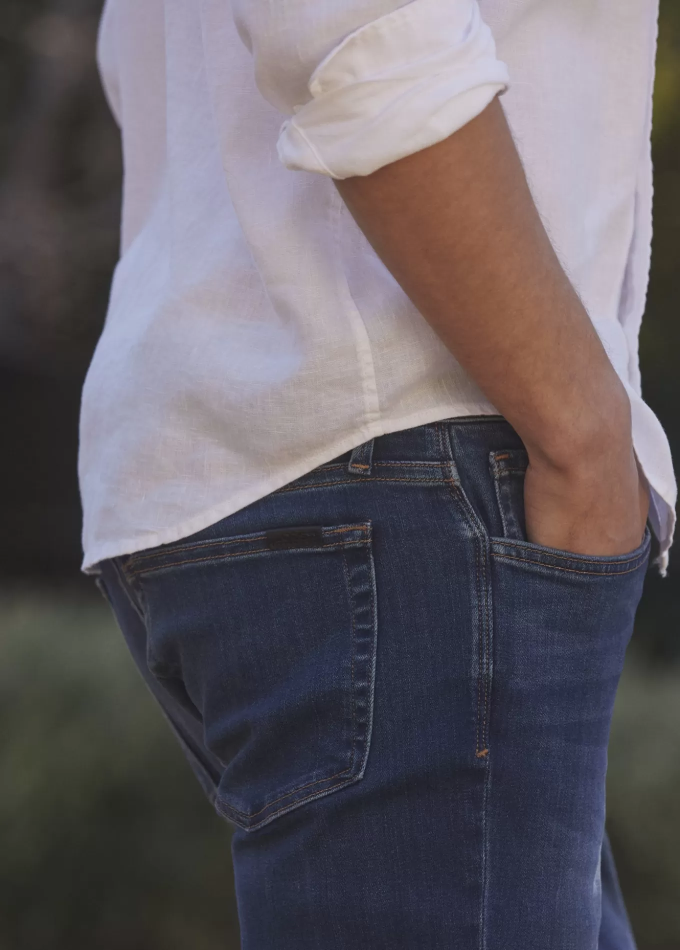 cooper_linen_shirt_1229.webp Joe’s Jeans COOPER LINEN SHIRT