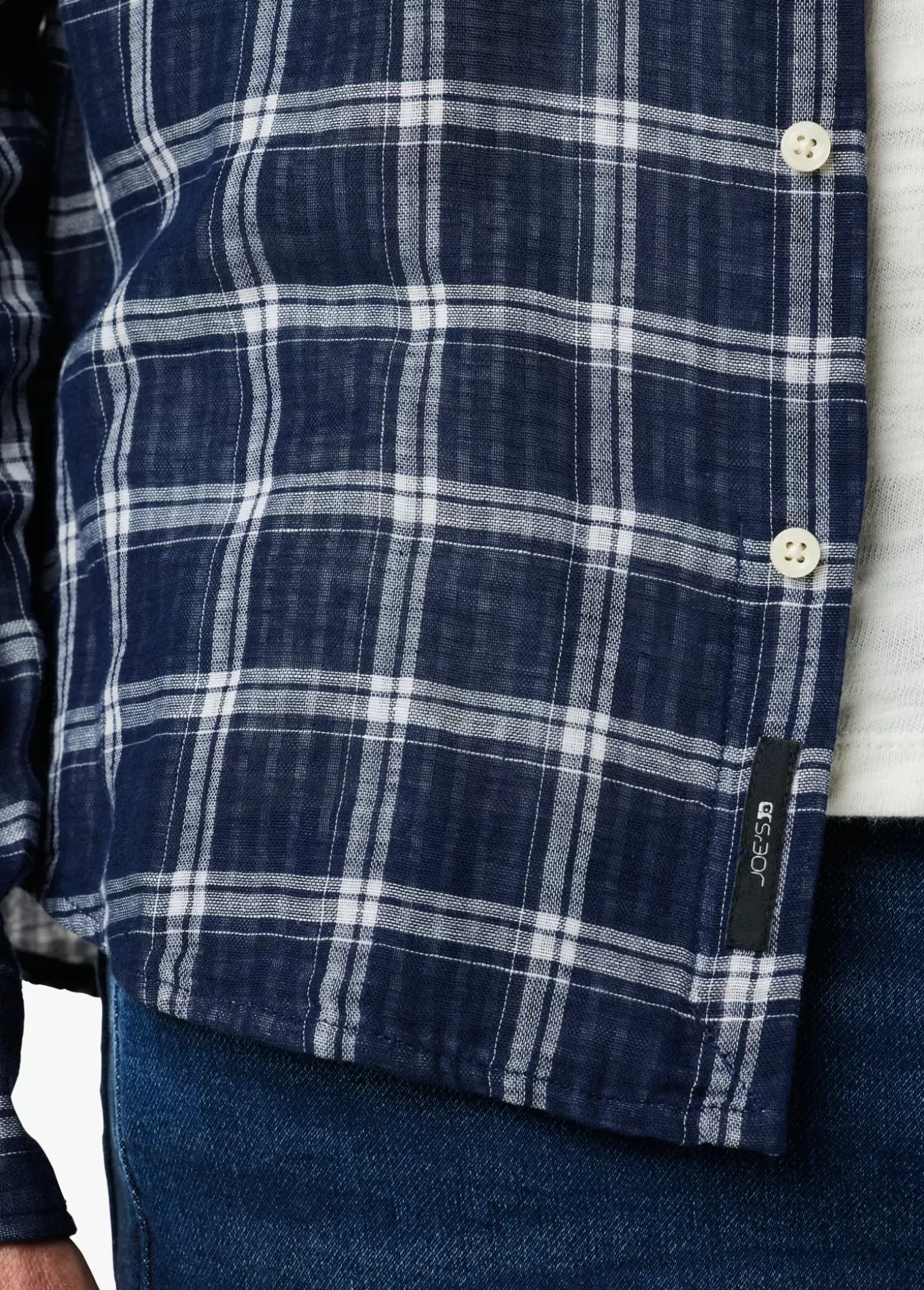 oliver_point_collar_shirt_1485.webp Joe’s Jeans OLIVER POINT COLLAR SHIRT