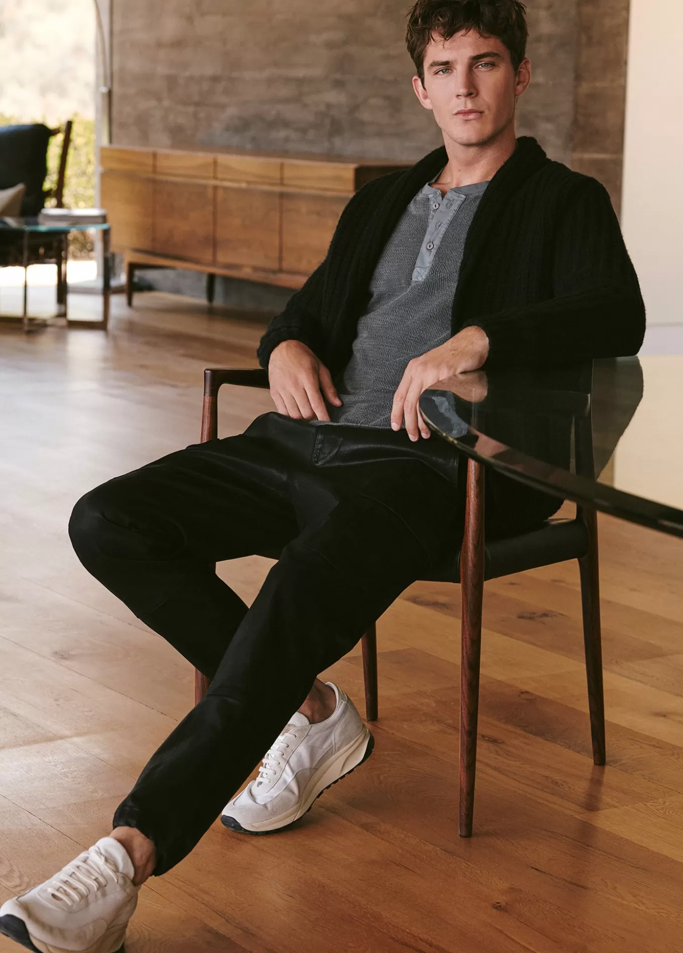 tate_waffle_henley_1392.webp Joe’s Jeans TATE WAFFLE HENLEY