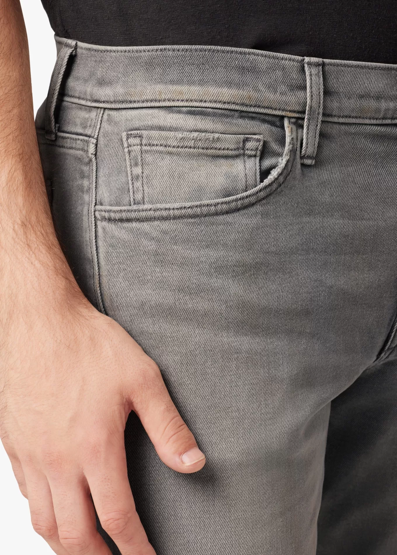 the_brixton_1915.webp Joe’s Jeans THE BRIXTON