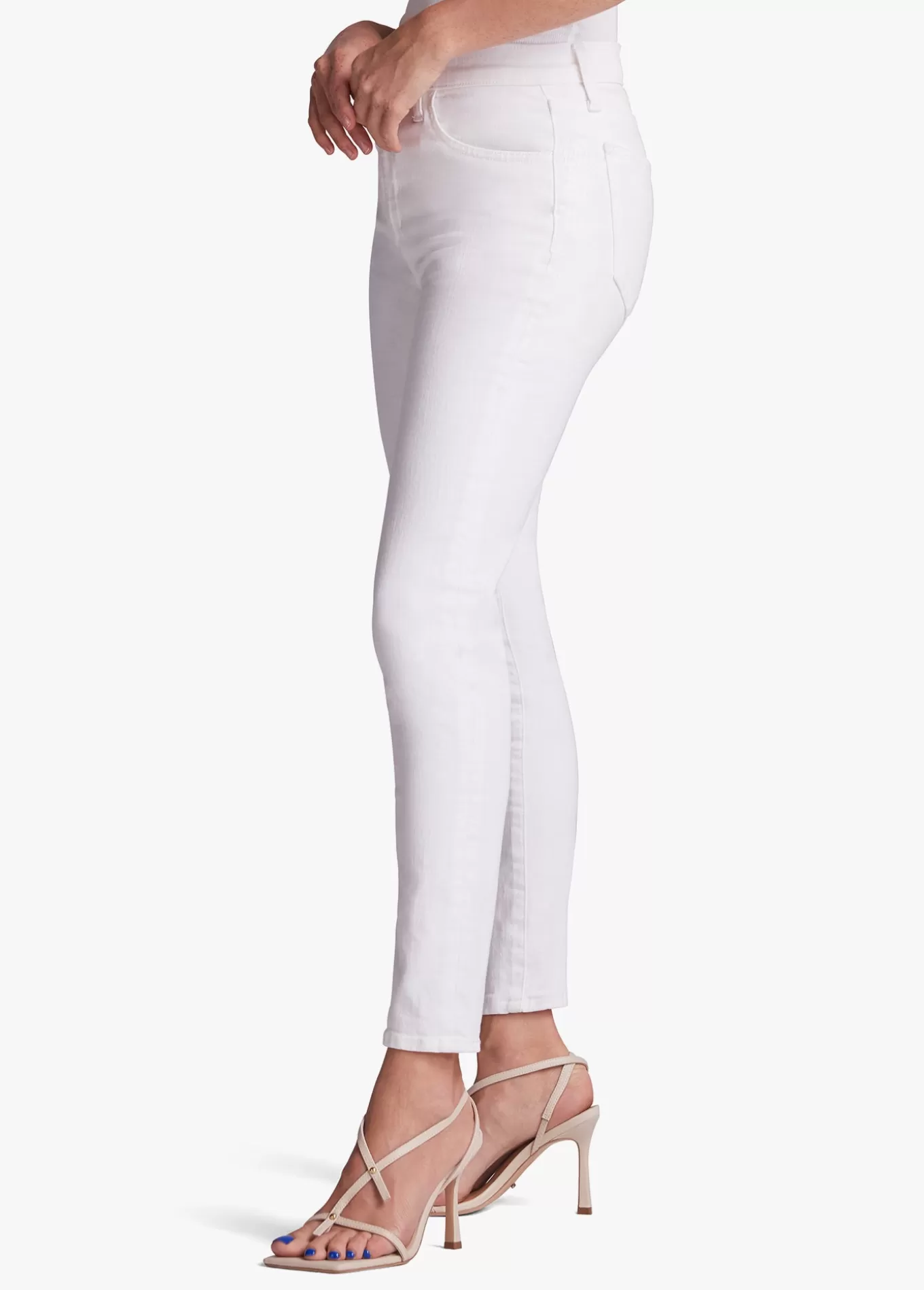 Women Joe’s Jeans THE CHARLIE PETITE