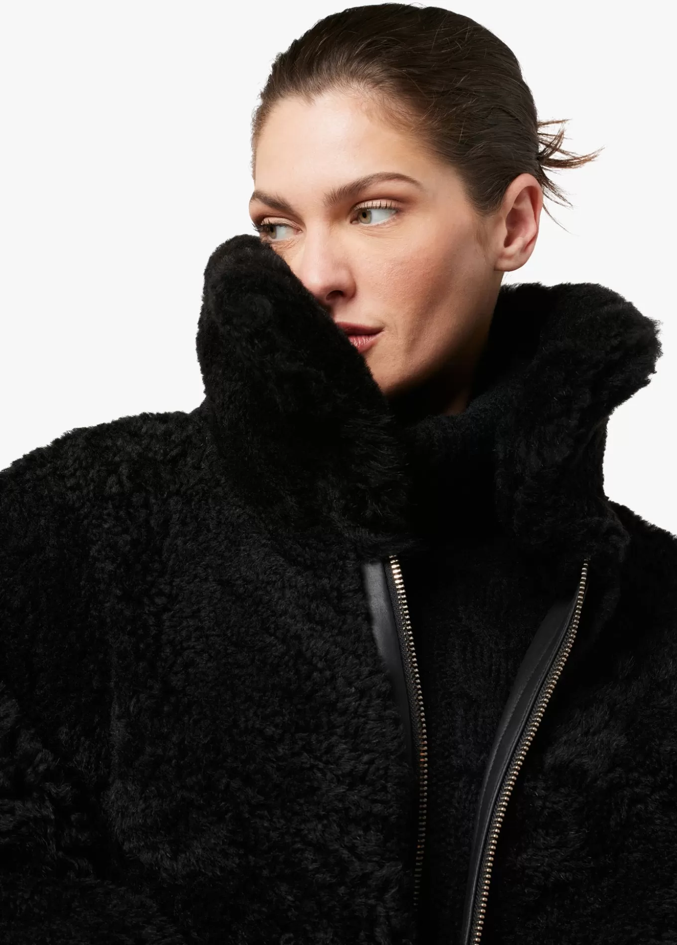 the_lisa_reversible_shearling_leather_jacket_3056.webp Women Joe’s Jeans THE LISA REVERSIBLE SHEARLING LEATHER JACKET